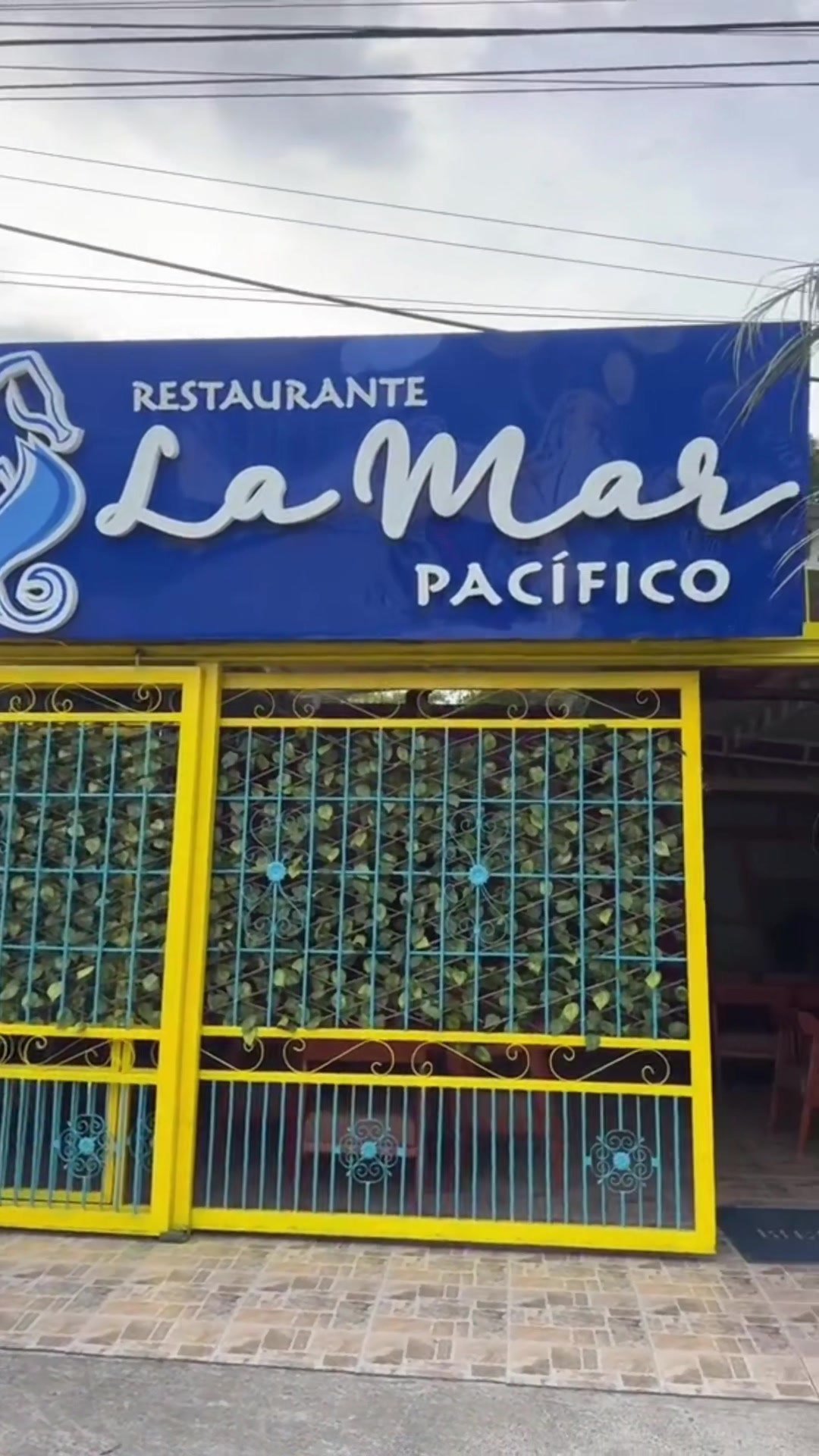 Fachada del restaurante La Mar Pacífico en Pitalito